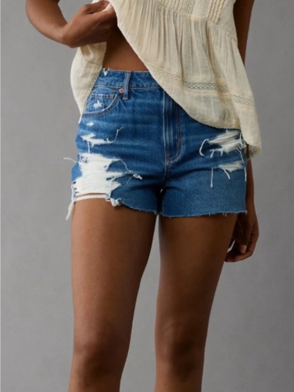 NWT AE Strigid Ripped Denim Mom Short